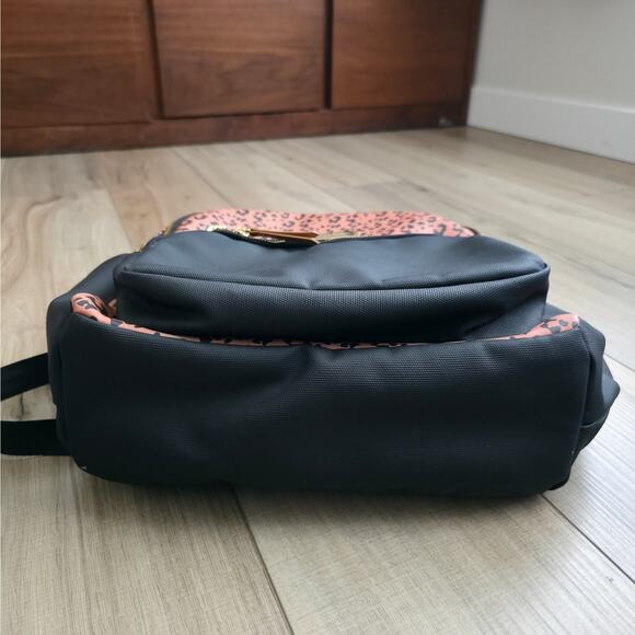 Petunia Pickle Bottom Diaper Backpack in Leopard District Backpack OS - Picture 10 of 16